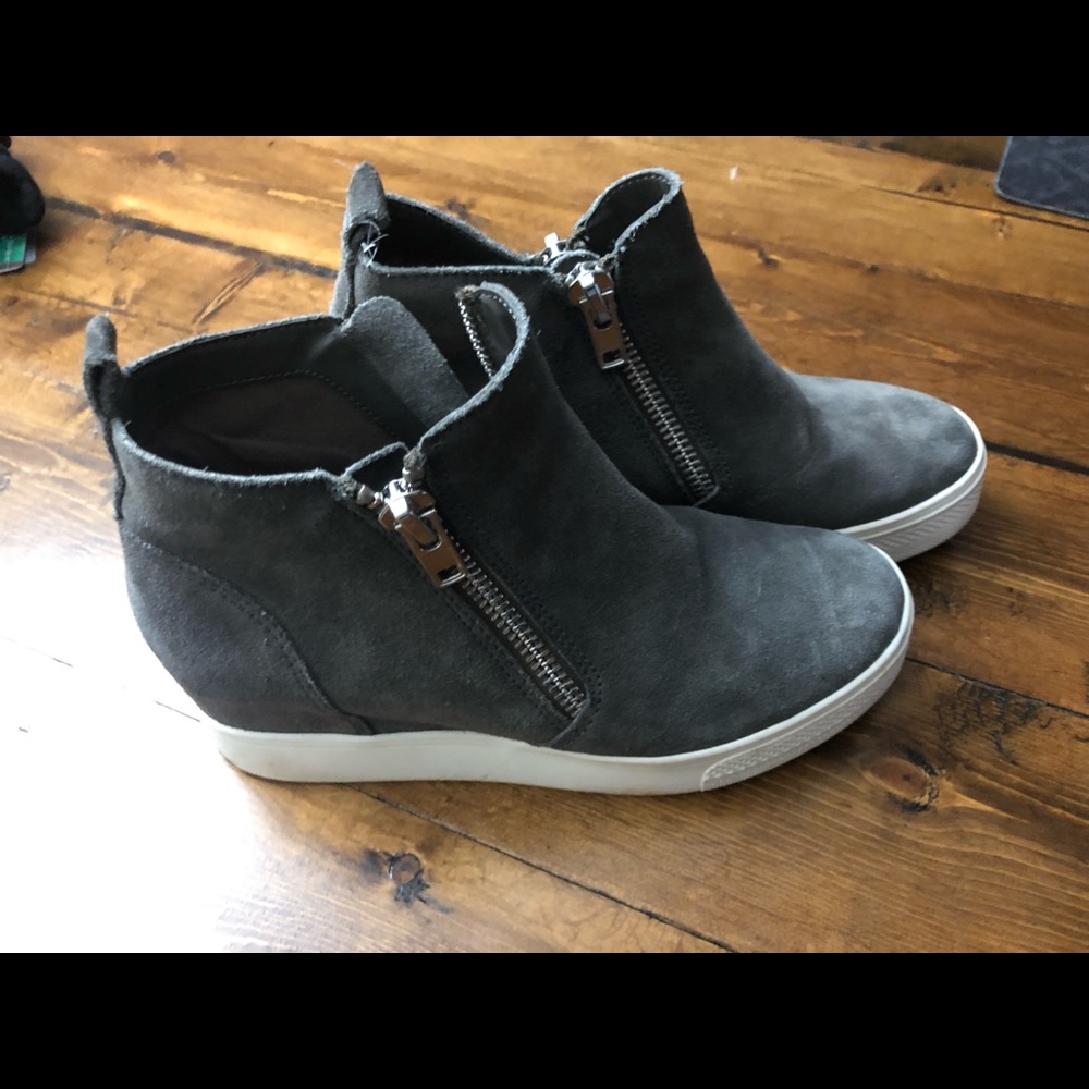 Lightly worn Steve Madden wedges